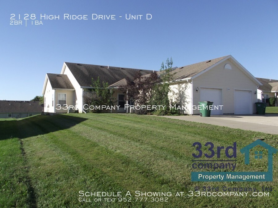 Primary Photo - Pleasant Hill 2 Bedroom Duplex!