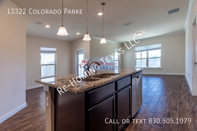 Foto del edificio - 13322 Colorado Parke