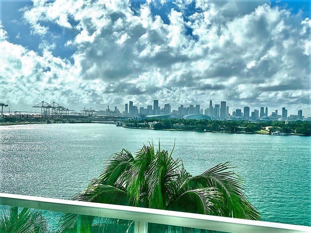 Foto principal - 650 West Ave