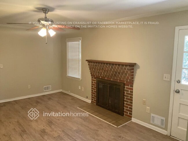 Building Photo - 686 Rollingwood Pl