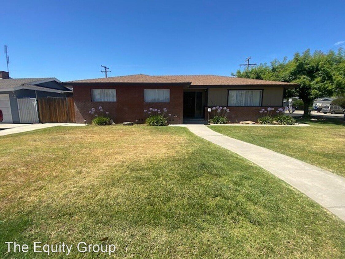 Foto principal - 3 br, 2 bath House - 2600 West Evergreen Ave