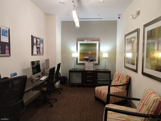 Foto del edificio - 12888 Queensbury Ln