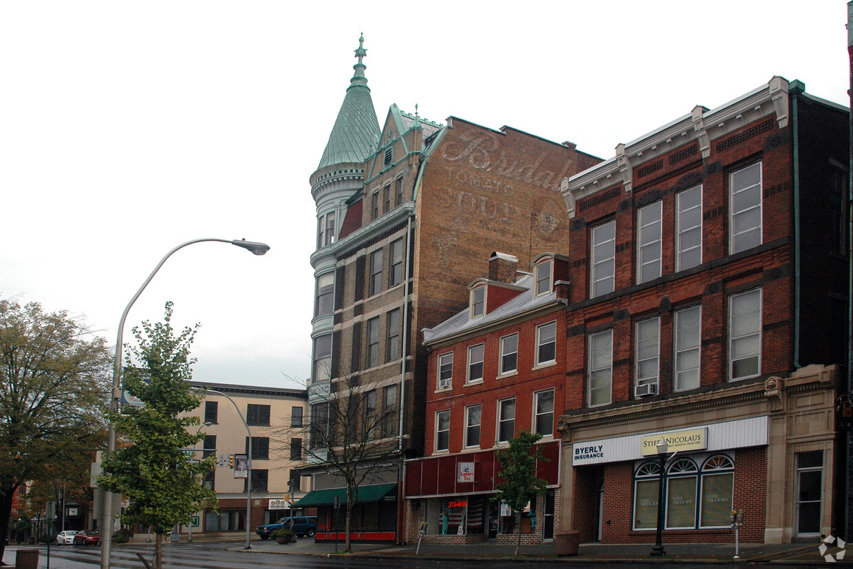 Primary Photo - Samler Building