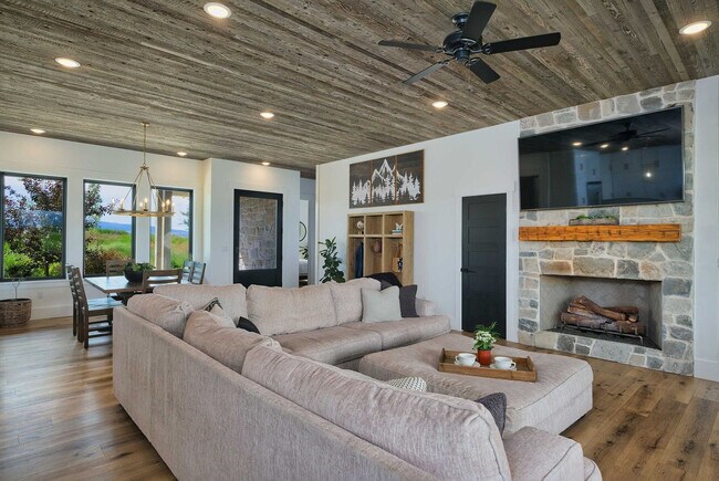 Foto del edificio - 4742 Heads Up Rd