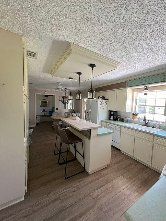 Building Photo - 8715 SE Alabama Pl