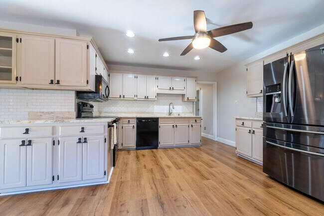 Foto del edificio - 5603 Ventura Dr