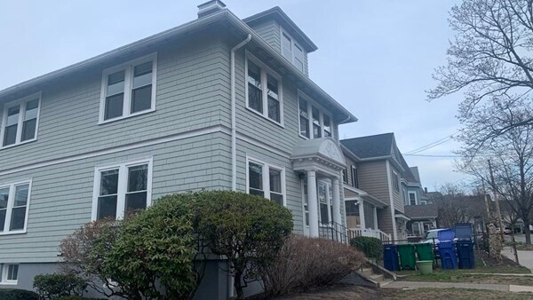 Building Photo - 307 Tremont St