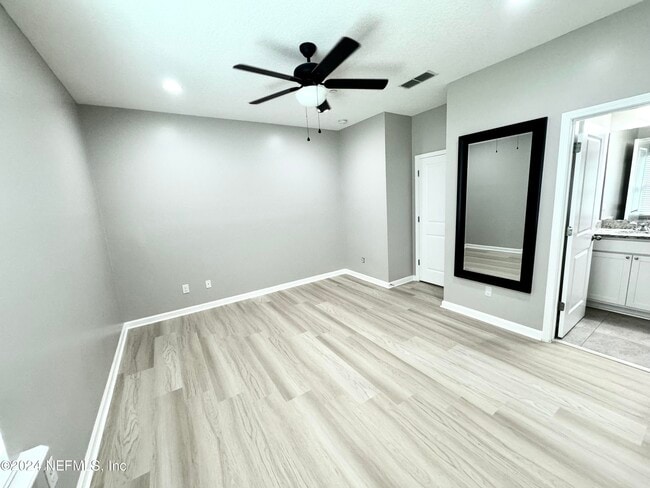 Building Photo - 46 Pindo Palm Dr
