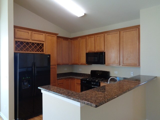 Building Photo - 1400 Bridgehampton Dr