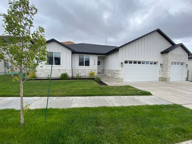 Foto del edificio - 5444 N Meadow Lark Ln