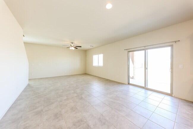 Foto del edificio - 2528 S 244th Dr