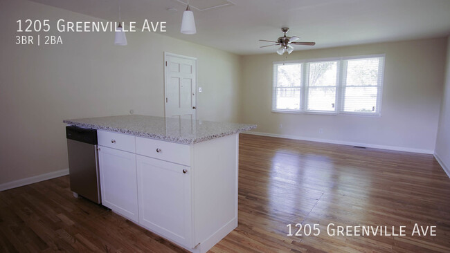 Foto del edificio - HUGE 3BD near VCU!