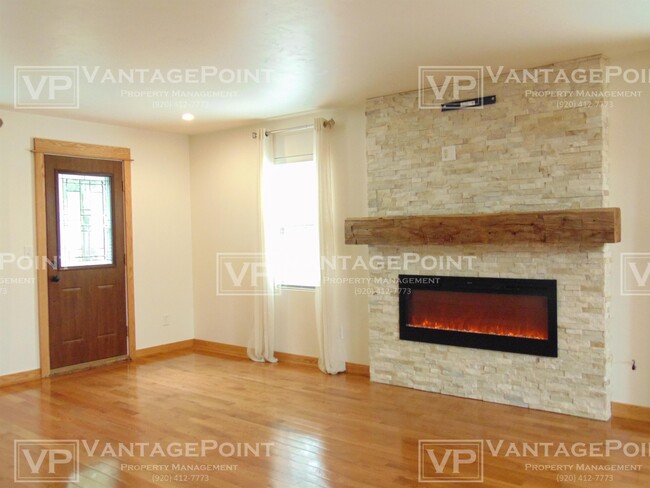 Building Photo - 1429 Dousman St