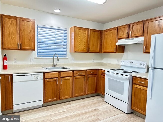 Foto del edificio - 54 Sequoia Dr