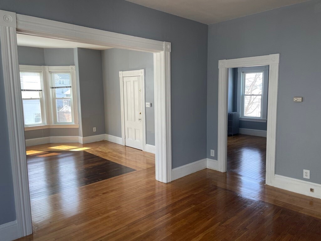 154 Cottage St Unit 2, Fall River, MA 02721 Room for Rent in Fall River, MA