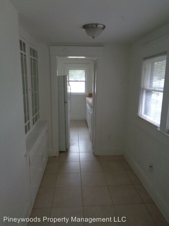 Building Photo - 707 W Fribley St