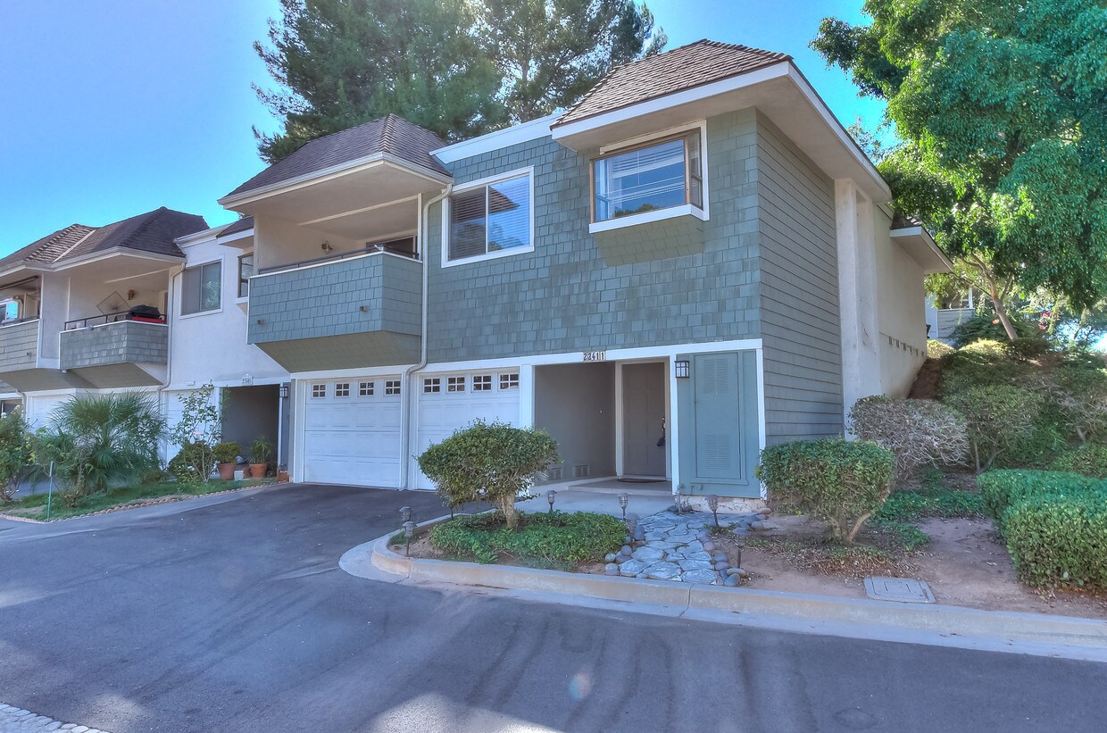 22411 Caminito Tecate, Laguna Hills, CA 92653 Condo for Rent in Laguna Hills, CA