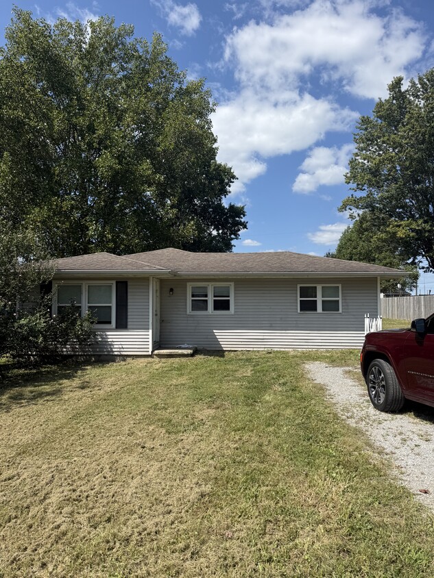 Primary Photo - 153 Spring Valley Rd