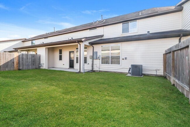 Building Photo - 9734 Floria Ct