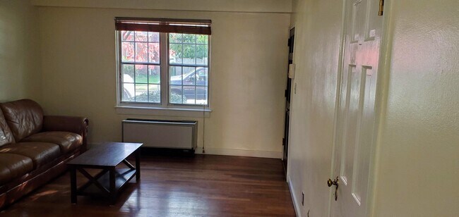 Foto del edificio - 310 Ashby St