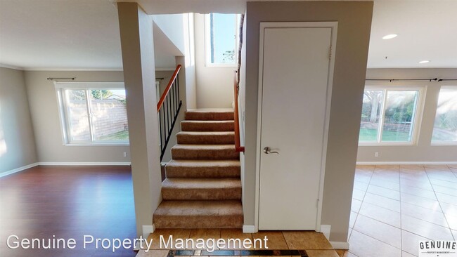 Foto del edificio - 4 br, 2.5 bath House - 8582 Lowmead Drive