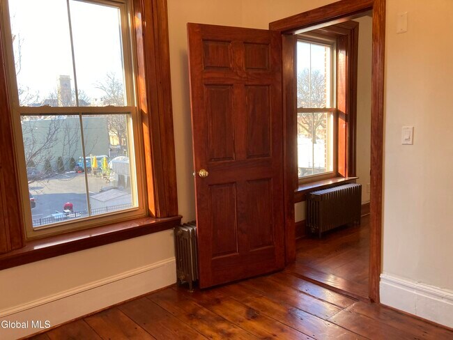 Foto del edificio - 162 4th St