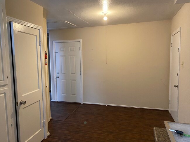 Building Photo - 2811 Rosedale St