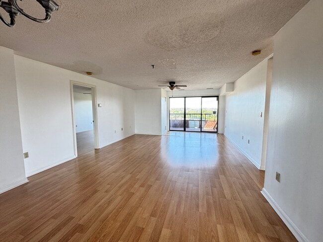 Building Photo - 3020 Mystic Valley Pkwy