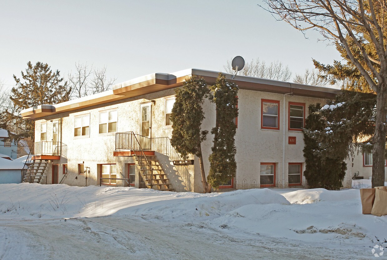 Foto principal - 622 Hyacinth Ave E