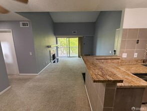 Building Photo - 3660 Knollwood Terrace