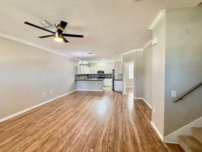 Foto del edificio - Immaculately updated 3/2.5 Three-Story Maitland Condo in Visconti!