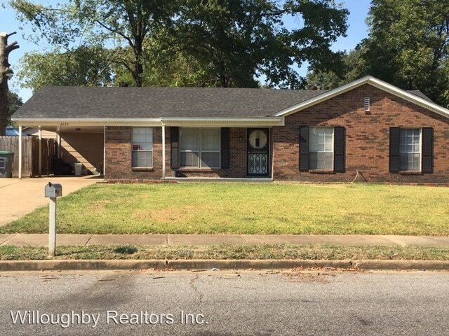 Building Photo - 3409 Clearbrook St