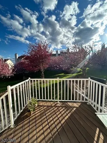 Foto del edificio - 154 Springhill Dr