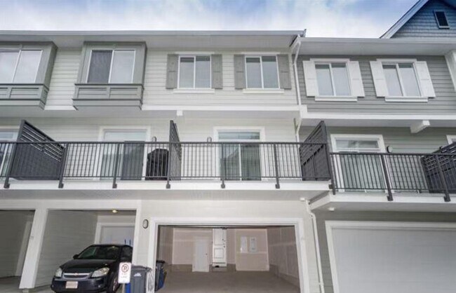 Photo du bâtiment - 16678-16625 25 Ave