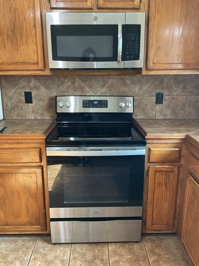 Foto del edificio - Nice 3 Bedroom, 2 Bath Home - 603 Independ...