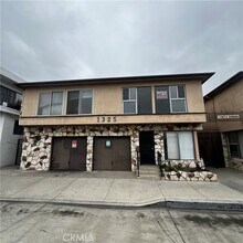 Building Photo - 1325 E 7th St