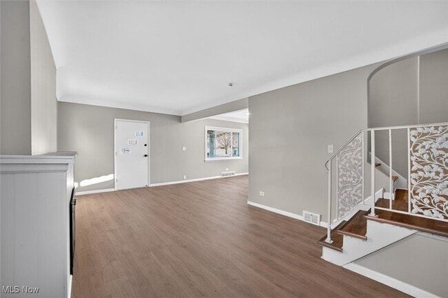 Foto del edificio - 8910 McCracken Rd