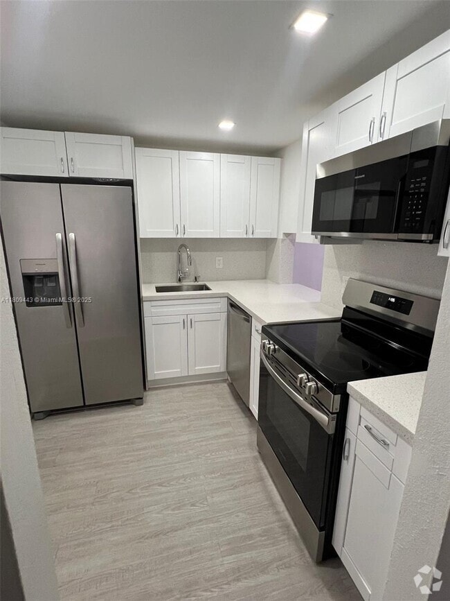 Building Photo - 301 NW 177th St