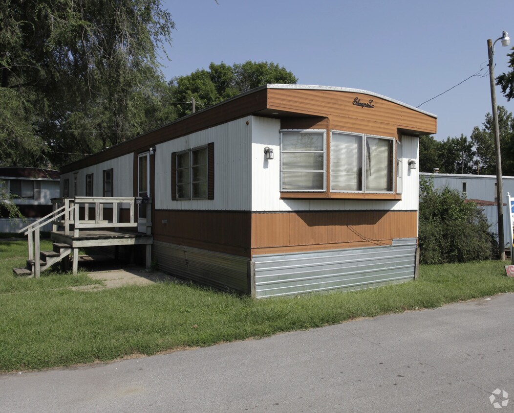 Building Photo - Sweet Water Creek Mobile Home Park