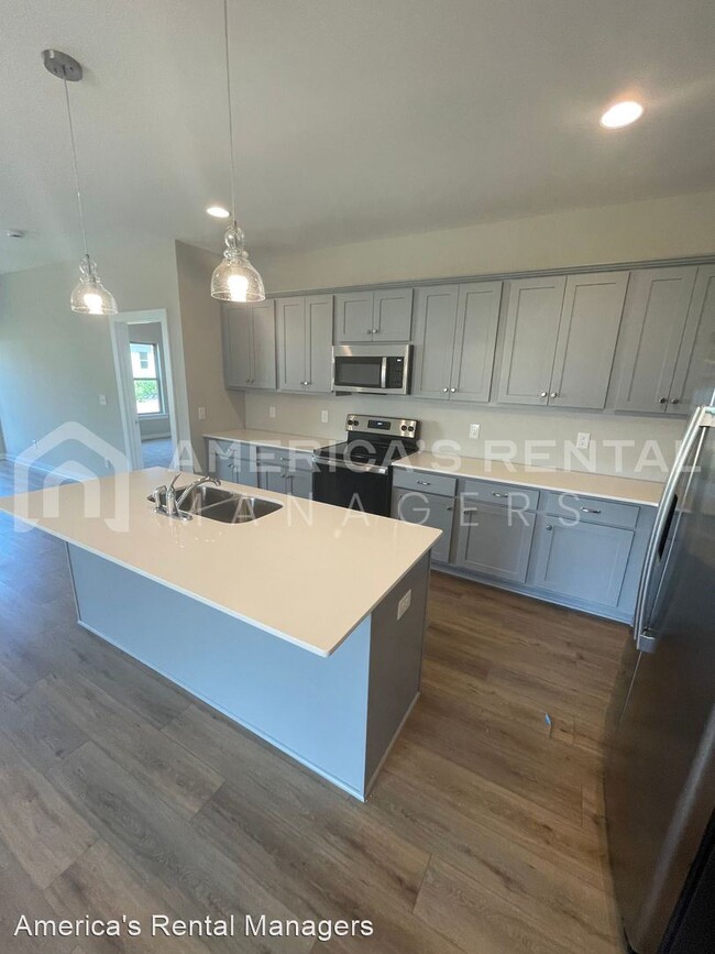 Building Photo - 4 br, 2 bath House - 104 Edisto Circle