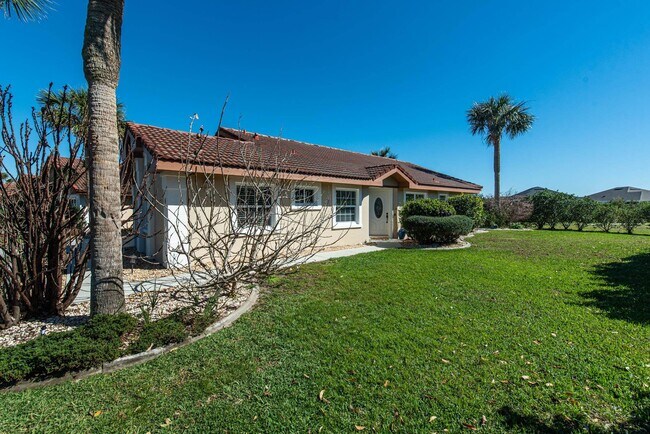 Building Photo - 9 San Diego Ln