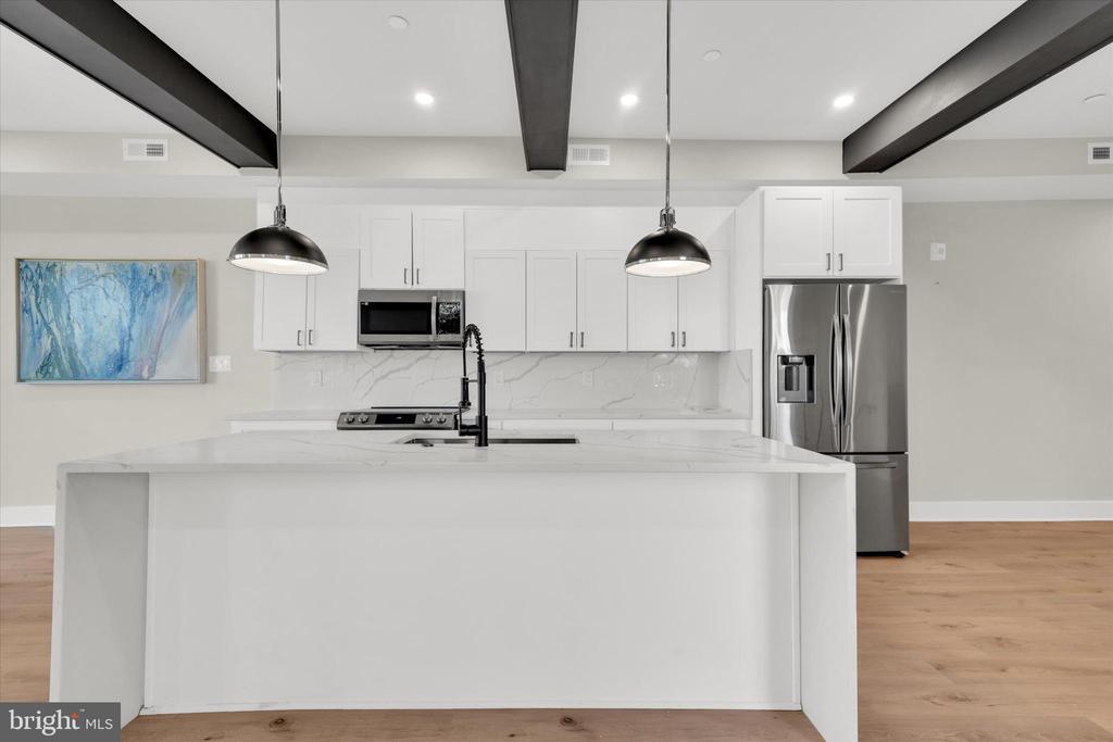 Foto principal - 1915 Benning Rd NE