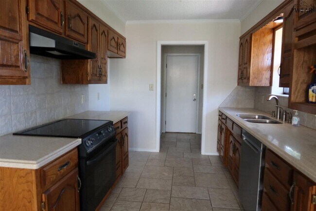 Building Photo - 4601 Misty Valley W