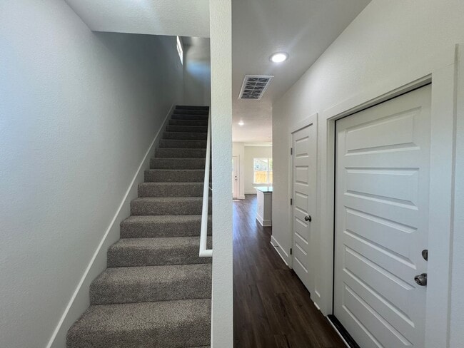 Building Photo - Move in ready!! Newly constructed Belton t...