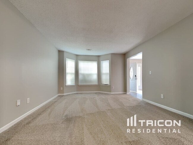 Building Photo - 4348 Persian Ct SW
