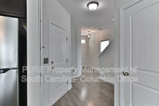 Building Photo - 109 Weeping Oak Ln