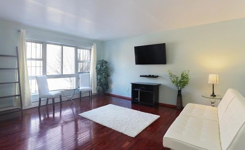 Primary Photo - 113 E 120th St