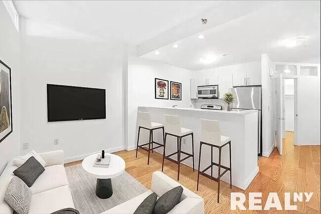 Foto del edificio - 30 W 18th St