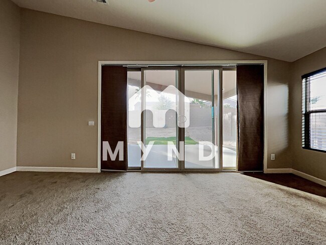 Foto del edificio - 1854 S 219th Ave