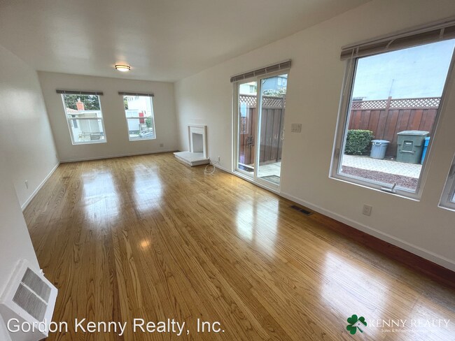 Building Photo - 3 br, 2 bath House - 2230 Fleetwood Drive